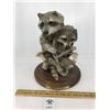 Image 1 : MILL CREEK RANDALL RANDY READING RACOON SCULPTURE