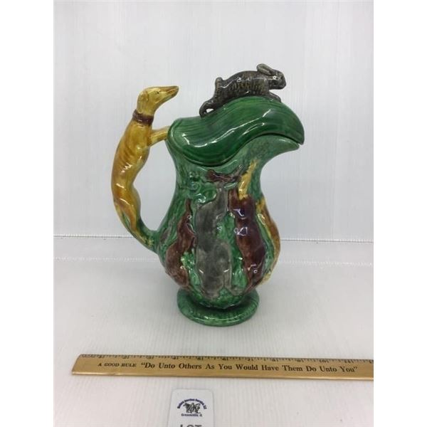 MAJOLICA PITCHER JUG WITH LID HUNT THEME DOG &