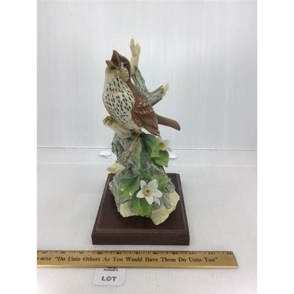 ANDREA SCULPTURE WOOD THRUSH W PLATFORM