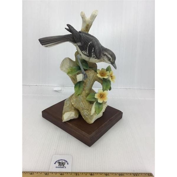 ANDREA SCULPTURE MOCKING BIRD w PLATFORM