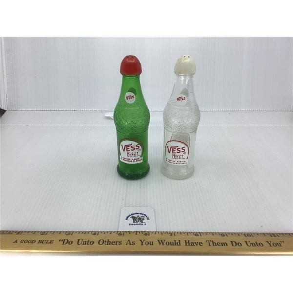 VINTAGE VESS SODA SALT AND PEPPER SHAKERS