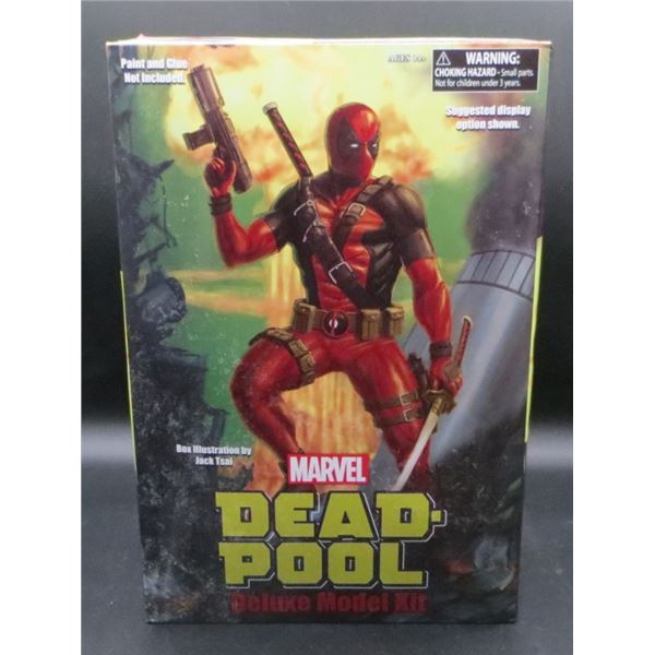 Diamond Select Marvel's DEADPOOL DELUXE Model Kit