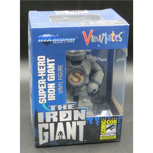 Diamond Select Toys Iron Giant 2017 SDCC Exclusive Vinimates 4" Figure