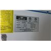 Image 3 : ARTIC AIR STAINLESS STEEL DOUBLE DOOR COMMERCIAL REFRIGERATOR, MODEL AR49EZ