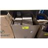Image 3 : 6 LARGE BOXES OF ASSORTED COMMERCIAL KITCHEN TAKE-OUT ITEMS & TORK PAPER PRODUCTS