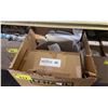 Image 4 : 6 LARGE BOXES OF ASSORTED COMMERCIAL KITCHEN TAKE-OUT ITEMS & TORK PAPER PRODUCTS