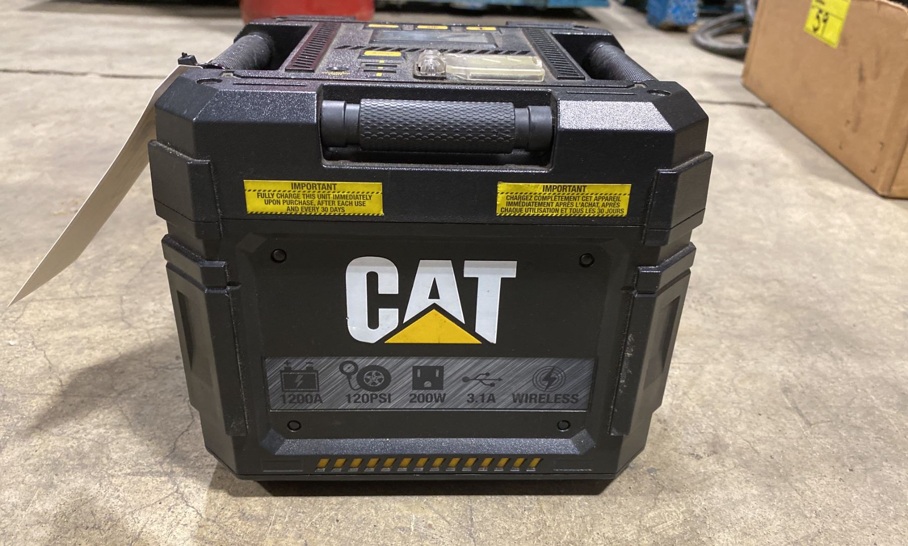 Compressor Cat Box CAT BOOSTER PACK WITH JUMPER CABLES & AIR COMPRESSOR ** NO POWER CORD ...
