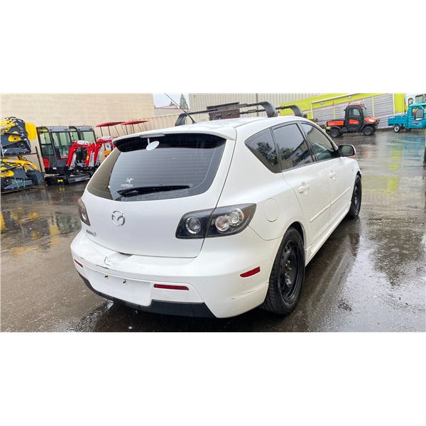 R* 2008 MAZDA 3, WHITE, HATCHBACK, GAS, AUTO, VIN