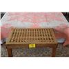 Image 2 : TEAK GRATE TABLE (35 1/2" X 23 1/2" X 18")