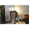 Image 2 : CHAMPAGNE FLUTES & WATER PITCHER (6 PCS) (DOES NOT INCLUDE TRAY)