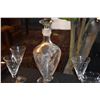 Image 3 : ETCHED FOOTED DECANTER W/STOPPER & CRYSTAL CORDIAL GLASSES (6 PCS)