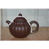 Image 1 : YIXING TEAPOT, PUMPKIN SHAPE, RED ZISHA CLAY (3 1/2" X 4 1/2" X 3")