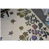 Image 3 : BEIGE HOOK RUG W/FLORAL MOTIF (58" X 82")