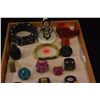 Image 2 : COLLECTION OF RESIN, WOOD & METAL RINGS & BRACELETS (20 PCS)