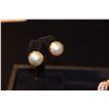 Image 2 : 14K MABE PEARL EARRINGS