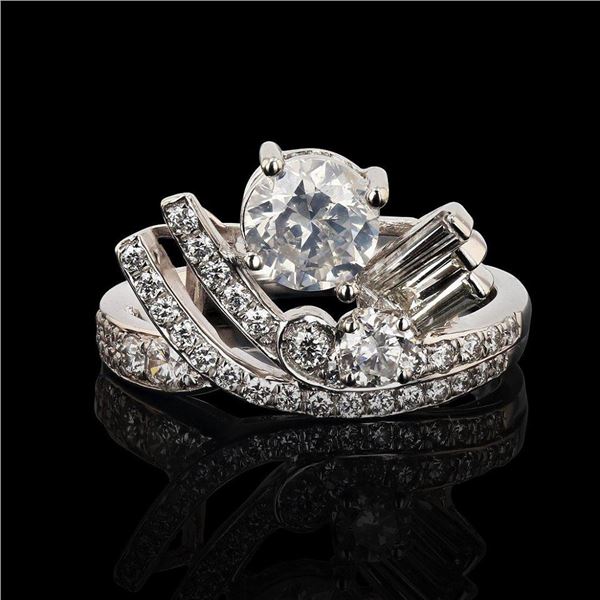 1.23 ctw CENTER Diamond Platinum Ring (2.26 ctw Diamonds)