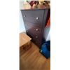 Image 7 : ROSEWOOD COLORED 4 DRAWER DRESSER