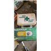 Image 1 : FIRST AID BOX AND RUBBER GLOVES