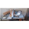 Image 11 : RIGID 10" TABLE SAW MODEL 4516 COMES WITH ACCESSORIES AND STAND