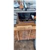 Image 16 : RIGID 10" TABLE SAW MODEL 4516 COMES WITH ACCESSORIES AND STAND