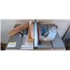 Image 2 : RIGID 10" TABLE SAW MODEL 4516 COMES WITH ACCESSORIES AND STAND
