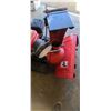 Image 23 : HONDA HS 624 24" SNOW BLOWER - HYDROSTATIC - ON TRACKS - EXCELLENT CONDITION