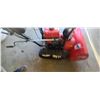 Image 27 : HONDA HS 624 24" SNOW BLOWER - HYDROSTATIC - ON TRACKS - EXCELLENT CONDITION