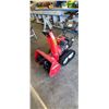 Image 5 : HONDA HS 624 24" SNOW BLOWER - HYDROSTATIC - ON TRACKS - EXCELLENT CONDITION