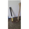 Image 1 : COMPOSITE HANDLE AXE AND WOOD HANDLED AXE