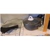 Image 7 : 3 COOKING POTS AND MISC