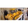 Image 6 : 36 INCH PLASTIC JD 850J  REMOTE CONTROLLED DOZER C/W CHARGER, REMOTE CONTROL, BATTERY MISSING