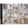 Image 8 : 70 Wayne Gretzky Hockey Cards Framed