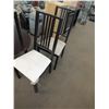 Image 1 : 4 Chairs