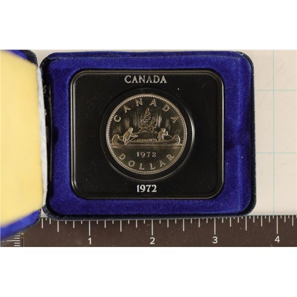 1972 CANADA UNC DOLLAR IN BLUE FLIP CASE