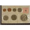 Image 2 : 1967 NEW ZEALAND 7 COIN UNC SET IN ORIGINAL ROYAL