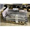 Image 4 : Pallet lot - Misc wire racking - glass packing kit - plastic parts for wire racking