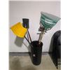 Image 1 : Bin lot - snow shovel / shovel / rake / cleaning brush