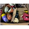 Image 4 : Pallet lot - Misc beach pails / Bucket / Candle holders