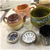 Image 3 : Group of assorted misc items - includes Dartington Daisy Collection - cheese platter / baking bowls 