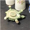 Image 4 : Group of assorted decor