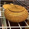 Image 3 : Group of 4 assorted woven rattan baskets