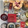 Image 3 : Group of assorted Chinese decor