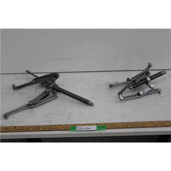 (2) Gear Pullers - 8" & 6.5"