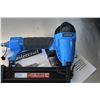 Image 4 : Mastercraft Air-Powered 2-in-1 Nailer With Manual & Case