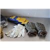 Image 2 : Work Gloves, Mitts, Winter Hat