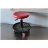 Image 2 : Mechanics Stool on Casters - Adjustable Height