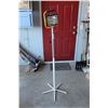 Image 1 : Halogen Work Light On Stand
