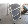 Image 2 : 3 Step Step Stool
