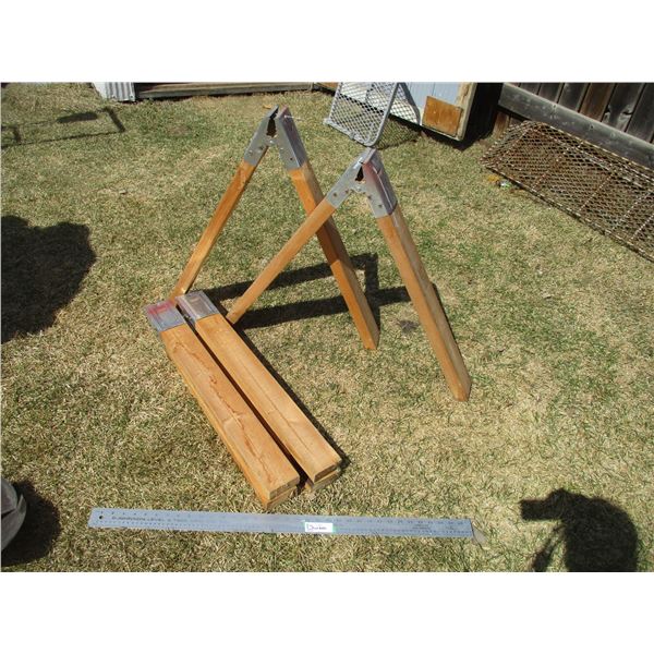 (4) Sawhorse Brackets