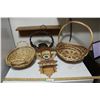 Image 1 : (3) Woven Baskets & Wooden Clock Housing